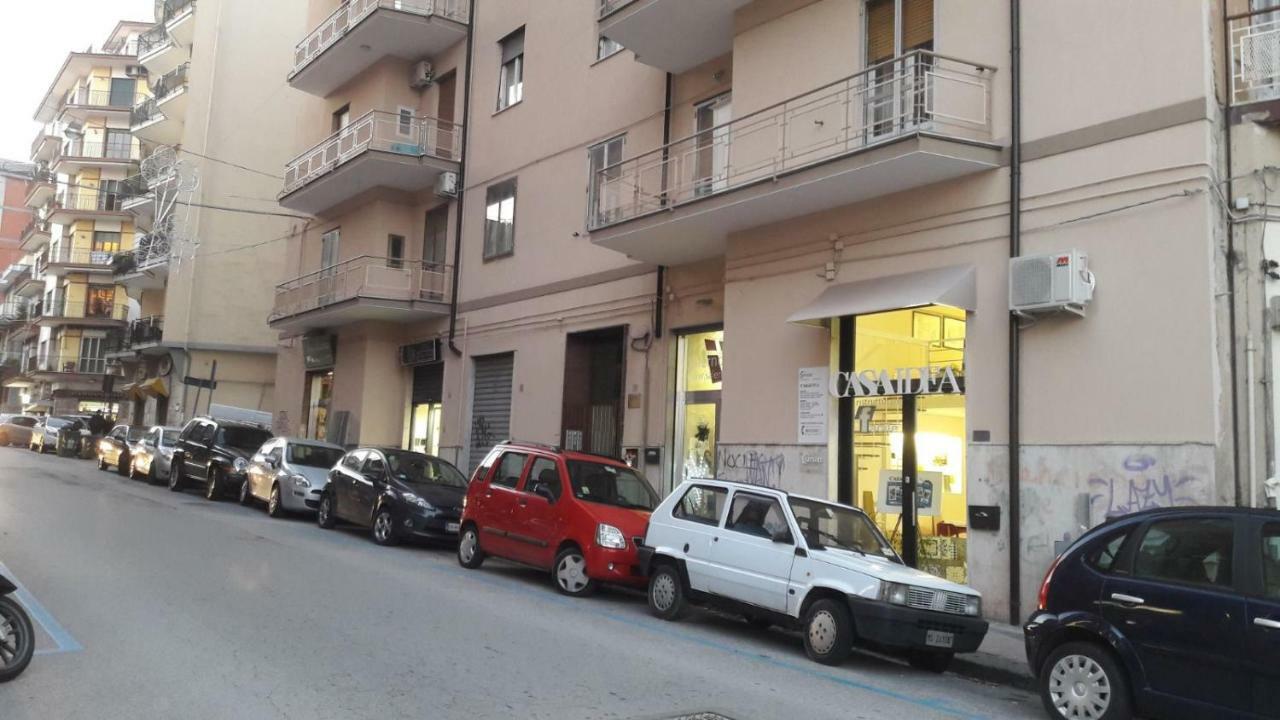 Ad Maiora Bed and Breakfast Salerno Buitenkant foto